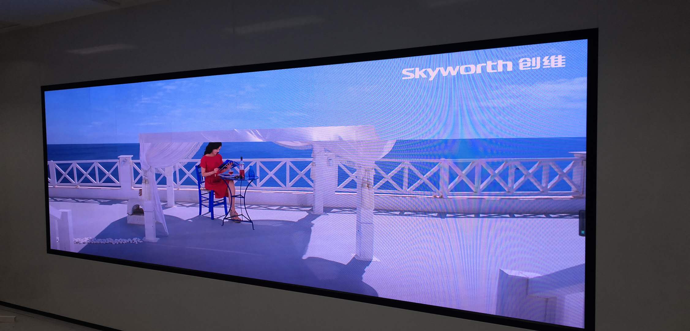 不同場(chǎng)景（像會(huì)議室、舞臺(tái)、戶外廣告）選LED屏，關(guān)鍵看哪些參數(shù)呀？