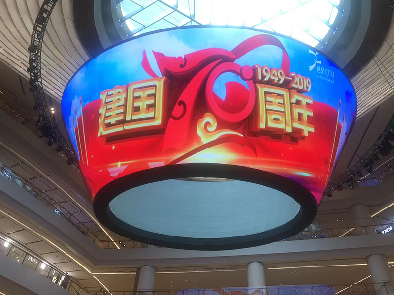 公司花20萬裝修的會議室，竟被客戶吐槽‘像網吧’？高級感會議室的屏幕選擇秘訣”